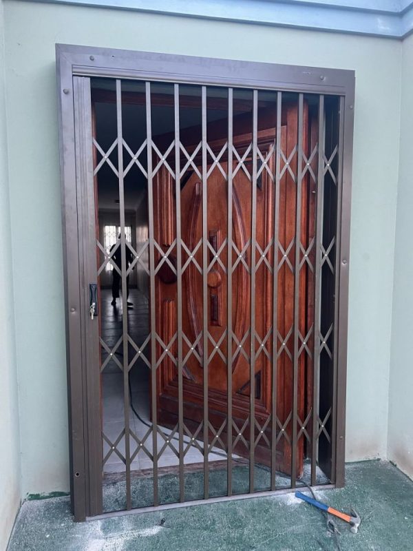 Aluminium Burglars - Copy